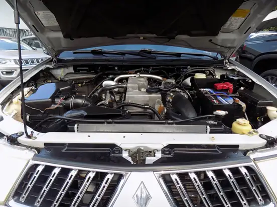 MITSUBISHI-PAJERO DAKAR-2012