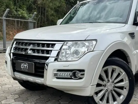 MITSUBISHI-PAJERO FULL-3.2 HPE 4X4 16V TURBO INTERCOOLER DIESEL 4P AUTOMÁTICO MITSUBISHI-PAJERO FULL-2015