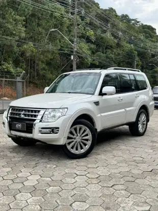 MITSUBISHI-PAJERO FULL-2015