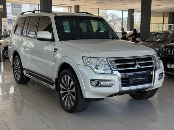 MITSUBISHI PAJERO FULL 3.2 HPE 4X4 16V TURBO INTERCOOLER DIESEL 4P AUTOMÁTICO