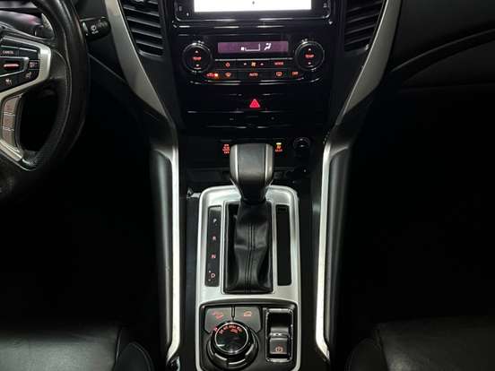 MITSUBISHI-PAJERO FULL-3.2 HPE 4X4 16V TURBO INTERCOOLER DIESEL 4P AUTOMÁTICO MITSUBISHI-PAJERO FULL-2019