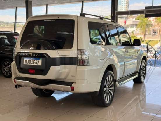 MITSUBISHI-PAJERO FULL-3.2 HPE 4X4 16V TURBO INTERCOOLER DIESEL 4P AUTOMÁTICO MITSUBISHI-PAJERO FULL-2018