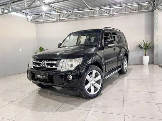 MITSUBISHI-PAJERO FULL-3.2 HPE 4X4 16V TURBO INTERCOOLER DIESEL 4P AUTOMÁTICO MITSUBISHI-PAJERO FULL-2013