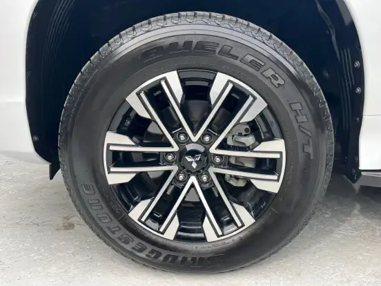 MITSUBISHI-PAJERO SPORT-2022