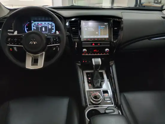 MITSUBISHI-PAJERO SPORT-2024