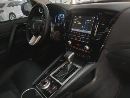 MITSUBISHI-PAJERO SPORT-2024