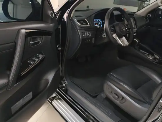 MITSUBISHI-PAJERO SPORT-2024