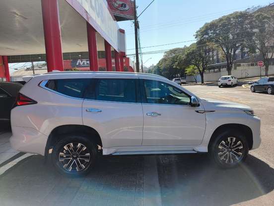 MITSUBISHI-PAJERO SPORT-2.4 16V MIVEC TURBO DIESEL HPE-S AWD AUTOMÁTICO MITSUBISHI-PAJERO SPORT-2022