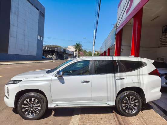 MITSUBISHI-PAJERO SPORT-2.4 16V MIVEC TURBO DIESEL HPE-S AWD AUTOMÁTICO MITSUBISHI-PAJERO SPORT-2022