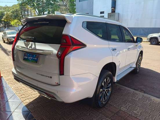 MITSUBISHI-PAJERO SPORT-2.4 16V MIVEC TURBO DIESEL HPE-S AWD AUTOMÁTICO MITSUBISHI-PAJERO SPORT-2022