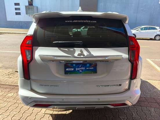 MITSUBISHI-PAJERO SPORT-2.4 16V MIVEC TURBO DIESEL HPE-S AWD AUTOMÁTICO MITSUBISHI-PAJERO SPORT-2022