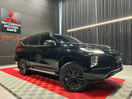 MITSUBISHI PAJERO SPORT 2.4 16V MIVEC TURBO DIESEL LEGEND BLACK AWD AUTOMÁTICO