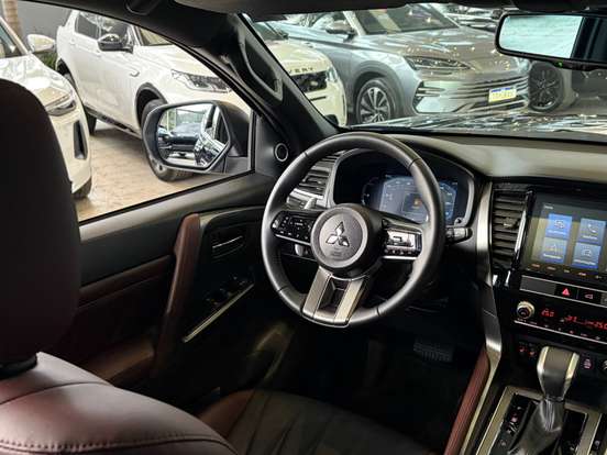 MITSUBISHI-PAJERO SPORT-2024