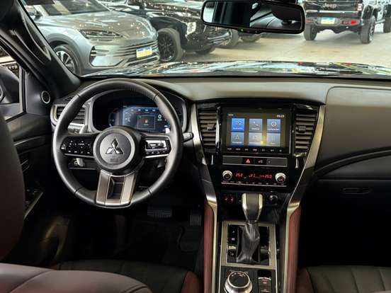 MITSUBISHI-PAJERO SPORT-2024