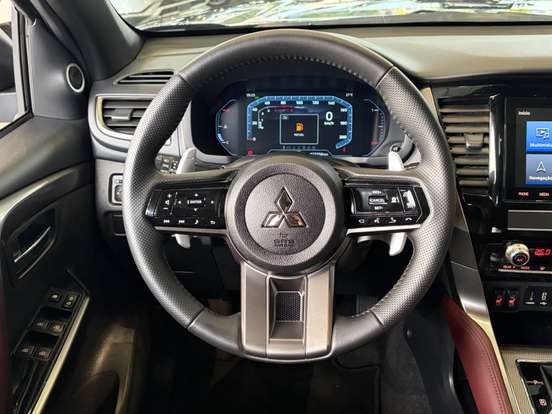 MITSUBISHI-PAJERO SPORT-2024