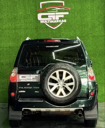 MITSUBISHI-PAJERO TR4-2.0 4X4 16V 140CV FLEX 4P AUTOMÁTICO MITSUBISHI-PAJERO TR4-2013