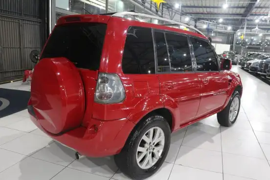 MITSUBISHI-PAJERO TR4-2.0 4X4 16V 140CV FLEX 4P AUTOMÁTICO MITSUBISHI-PAJERO TR4-2011
