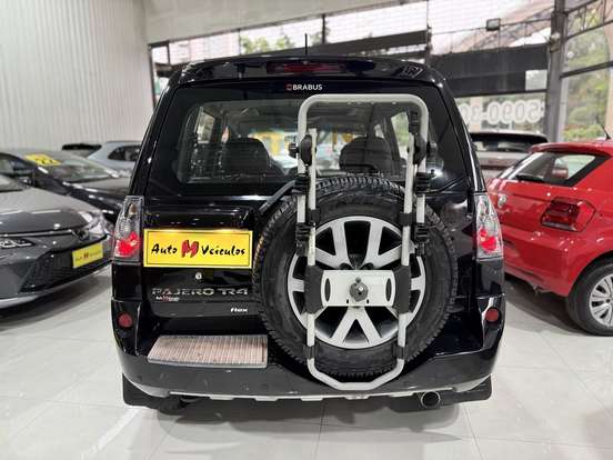 MITSUBISHI-PAJERO TR4-2.0 4X2 16V 140CV FLEX 4P AUTOMÁTICO MITSUBISHI-PAJERO TR4-2013