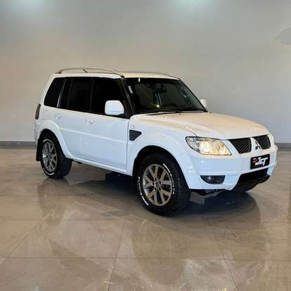 MITSUBISHI-PAJERO TR4-2013