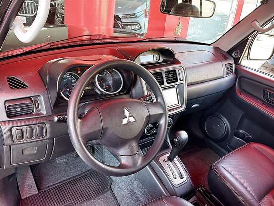 MITSUBISHI-PAJERO TR4-2.0 4X2 16V 140CV FLEX 4P AUTOMÁTICO MITSUBISHI-PAJERO TR4-2012