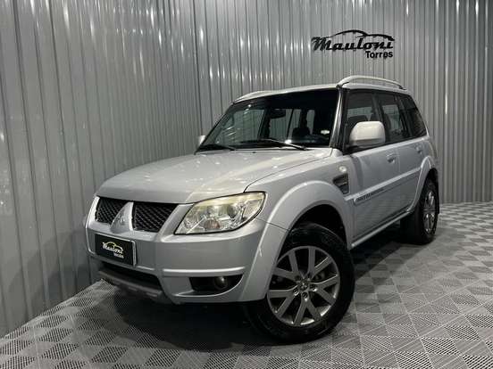 MITSUBISHI-PAJERO TR4-2013