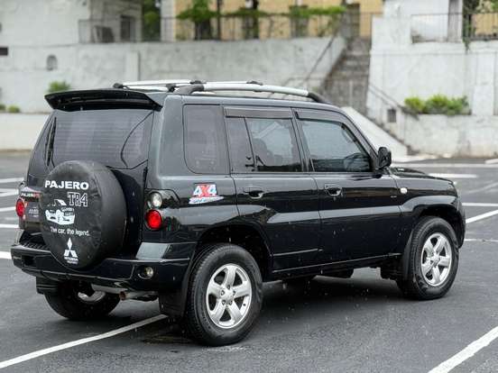 MITSUBISHI-PAJERO TR4-2008