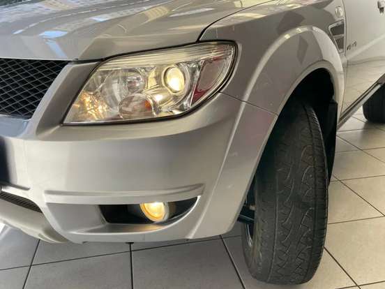 MITSUBISHI-PAJERO TR4-2013