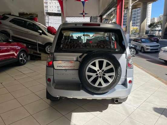 MITSUBISHI-PAJERO TR4-2.0 4X4 16V 140CV FLEX 4P AUTOMÁTICO MITSUBISHI-PAJERO TR4-2013