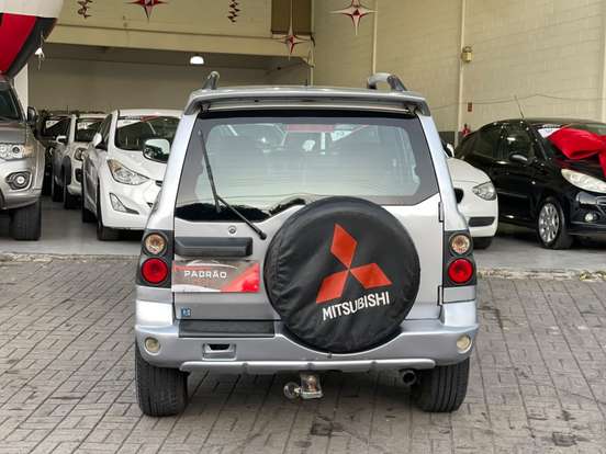 MITSUBISHI-PAJERO TR4-2.0 4X4 16V 140CV FLEX 4P AUTOMÁTICO MITSUBISHI-PAJERO TR4-2008