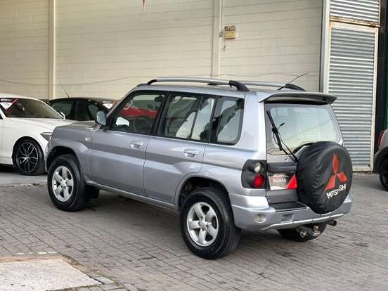 MITSUBISHI-PAJERO TR4-2.0 4X4 16V 140CV FLEX 4P AUTOMÁTICO MITSUBISHI-PAJERO TR4-2008