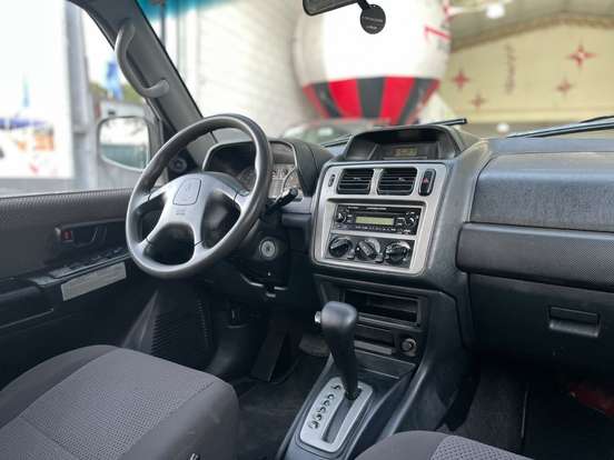 MITSUBISHI-PAJERO TR4-2.0 4X4 16V 140CV FLEX 4P AUTOMÁTICO MITSUBISHI-PAJERO TR4-2008
