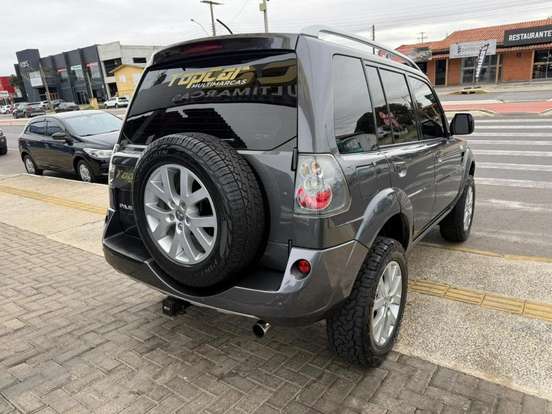 MITSUBISHI-PAJERO TR4-2011