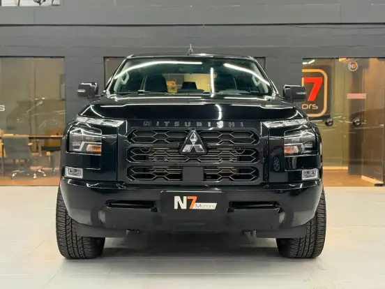 MITSUBISHI-TRITON-2025