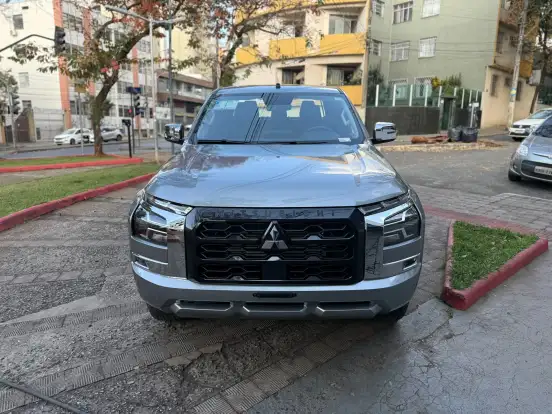 MITSUBISHI-TRITON-2026