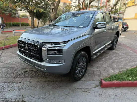MITSUBISHI-TRITON-2026