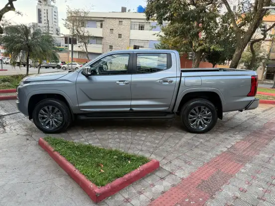 MITSUBISHI-TRITON-2026