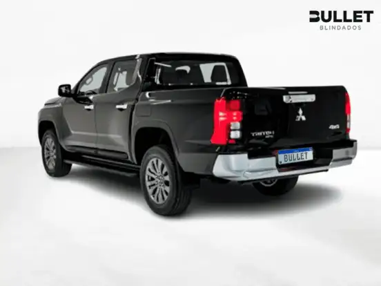 MITSUBISHI-TRITON-2026