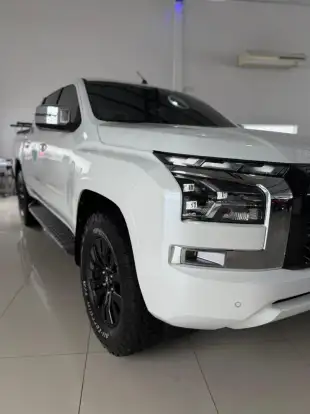 MITSUBISHI-TRITON-2.4 BITURBO DIESEL CD HPE-S 4X4 AUTOMÁTICO MITSUBISHI-TRITON-2025