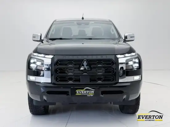 MITSUBISHI-TRITON-2025