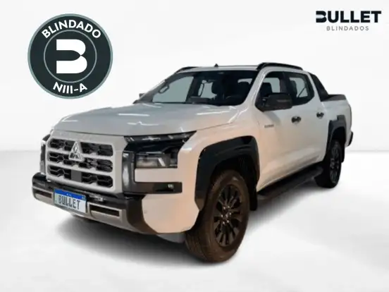 MITSUBISHI-TRITON-2026