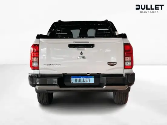 MITSUBISHI-TRITON-2026