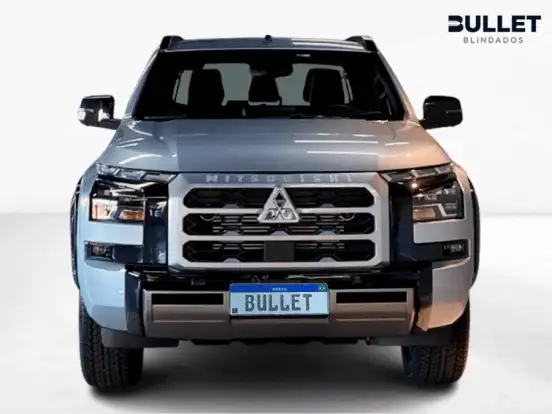 MITSUBISHI-TRITON-2026