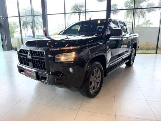 MITSUBISHI-TRITON-2.4 BITURBO DIESEL CD GLS 4X4 AUTOMÁTICO MITSUBISHI-TRITON-2025
