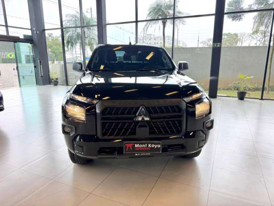 MITSUBISHI-TRITON-2.4 BITURBO DIESEL CD GLS 4X4 AUTOMÁTICO MITSUBISHI-TRITON-2025
