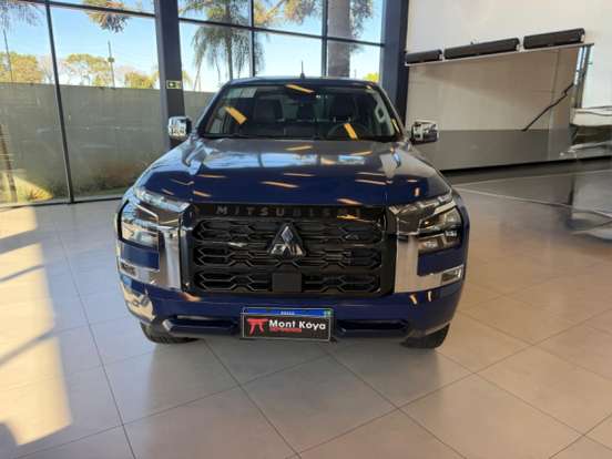 MITSUBISHI-TRITON-2.4 BITURBO DIESEL CD HPE 4X4 AUTOMÁTICO MITSUBISHI-TRITON-2025