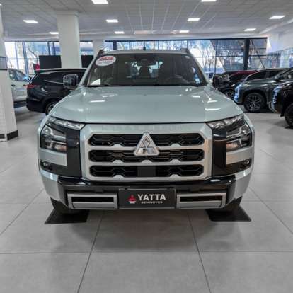 MITSUBISHI-TRITON-2025