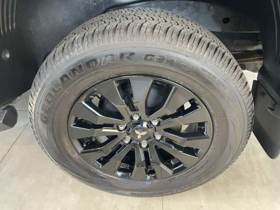 MITSUBISHI-TRITON-2.4 BITURBO DIESEL CD KATANA 4X4 AUTOMÁTICO MITSUBISHI-TRITON-2025
