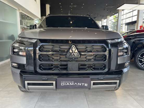 MITSUBISHI-TRITON-2.4 BITURBO DIESEL CD KATANA 4X4 AUTOMÁTICO MITSUBISHI-TRITON-2025