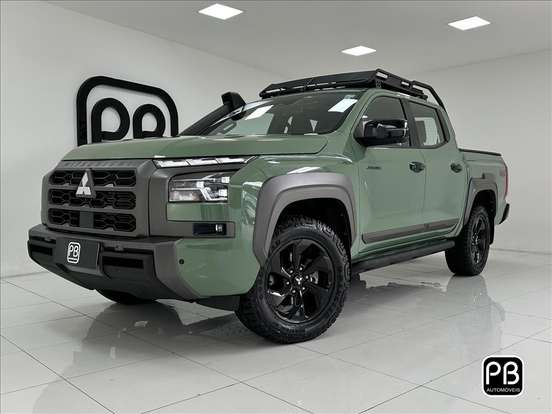 MITSUBISHI-TRITON-2025