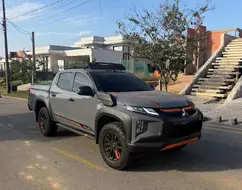 MITSUBISHI L200 TRITON 2.4 16V TURBO DIESEL SPORT SAVANA SERTÔES CD 4P 4X4 AUTOMÁTICO MITSUBISHI L200 TRITON 2.4 16V TURBO DIESEL SPORT SAVANA SERTÔES CD 4P 4X4 AUTOMÁTICO